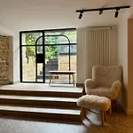 Langa Arena Cu 2 Camere, Bucatarie, Baie Si Camara Lägenhet Cluj-Napoca