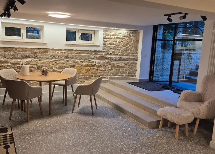 Langa Arena Cu 2 Camere, Bucatarie, Baie Si Camara * Kluž